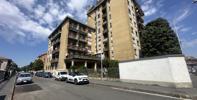 AMPIO 2 LOCALI CON CUCINA ABITABILE
