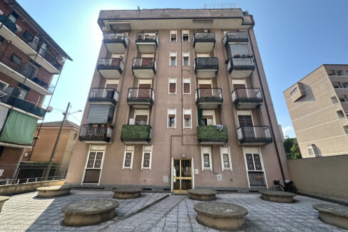 AMPIO MONOLOCALE CON CUCINA ABITABILE