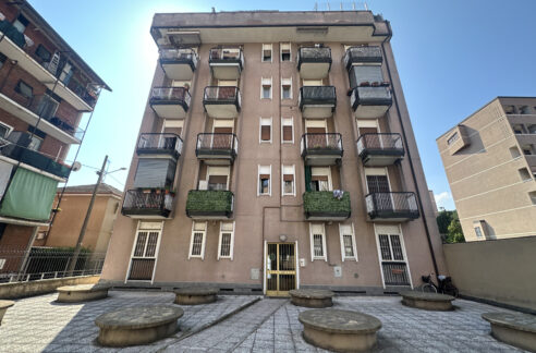 AMPIO MONOLOCALE CON CUCINA ABITABILE