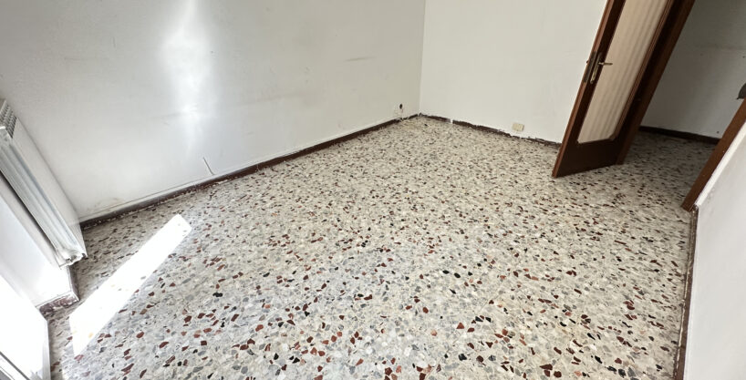 3 LOCALI CON CUCINA ABITABILE PIOLTELLO