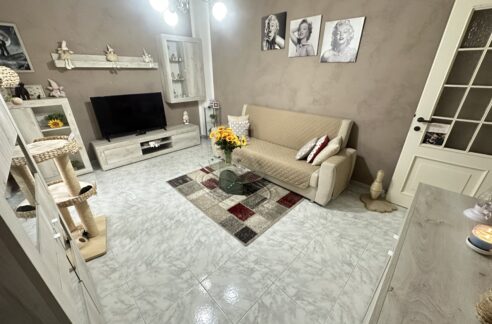 OTTIMO 2 LOCALI CON CUCINA ABITABILE