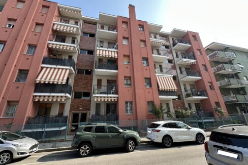 AMPIO MONOLOCALE CON CUCINA ABITABILE A MELZO